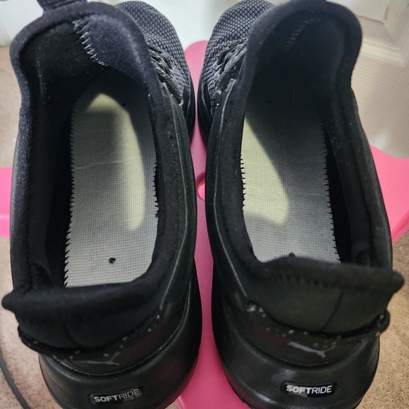 Puma slip on shoes - Picture 4 of 5